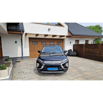 Mitsubishi Eclipse Cross  SUV 2018,  1.5 benzyna - Na sprzedaż za 59 900 zł - Ostrołęka - zdjęcie 2