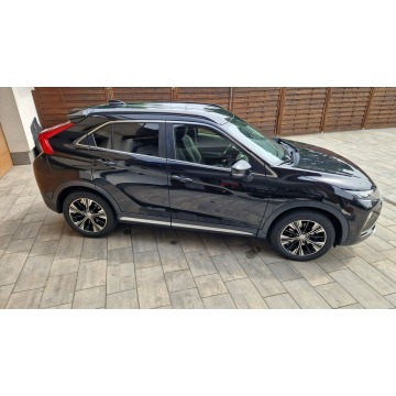 Mitsubishi Eclipse Cross  SUV 2018,  1.5 benzyna - Na sprzedaż za 59 900 zł - Ostrołęka - zdjęcie 4
