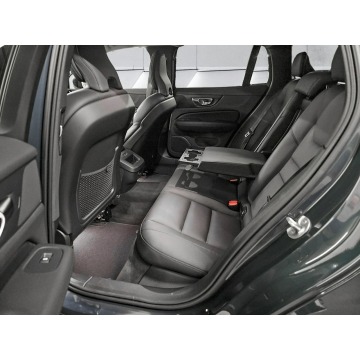 Volvo V60  Kombi 2025,  2.0 benzyna, automat - Na sprzedaż za 159 900 zł - Tychy - zdjęcie 6