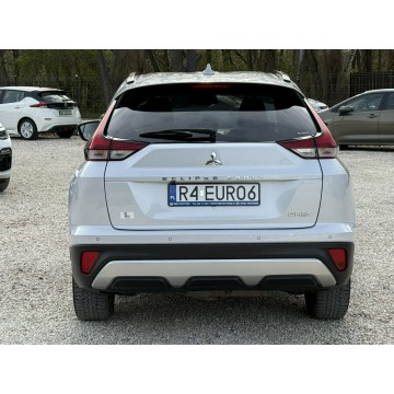 Mitsubishi Eclipse Cross  SUV 2021,  2.4 hybryda, automat - Na sprzedaż za 99 999 zł - Pęcice - zdjęcie 4