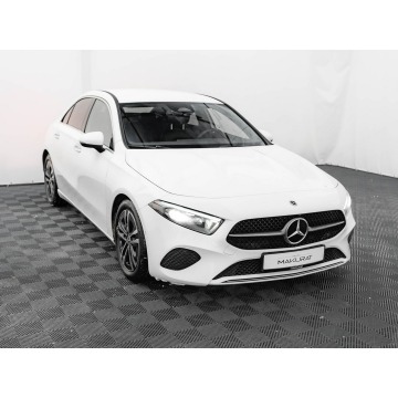 Mercedes - Benz A-klasa  Sedan/Limuzyna 2023,  2.0 diesel, automat - Na sprzedaż za 97 500 zł - Gdańsk - zdjęcie 3