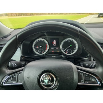 Skoda Kodiaq  SUV 2017,  2.0 benzyna, automat - Na sprzedaż za 73 000 zł - Słupca - zdjęcie 12