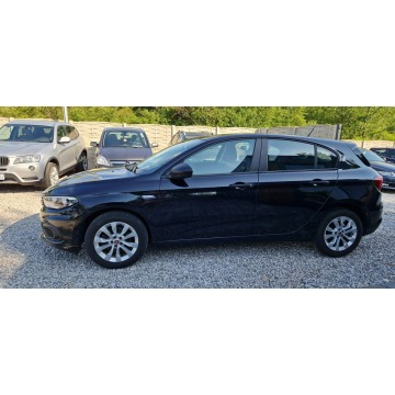 Fiat Tipo  Hatchback 2017,  1.4 benzyna - Na sprzedaż za 30 900 zł - Płock - zdjęcie 4