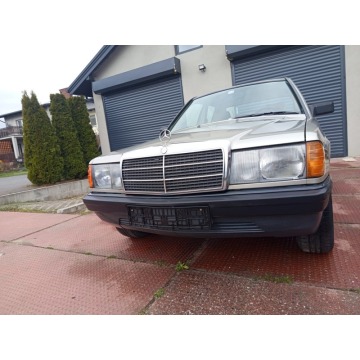 Mercedes - Benz   Sedan/Limuzyna 1985,  2.0, automat - Na sprzedaż za 18 900 zł - Malutkie - zdjęcie 2