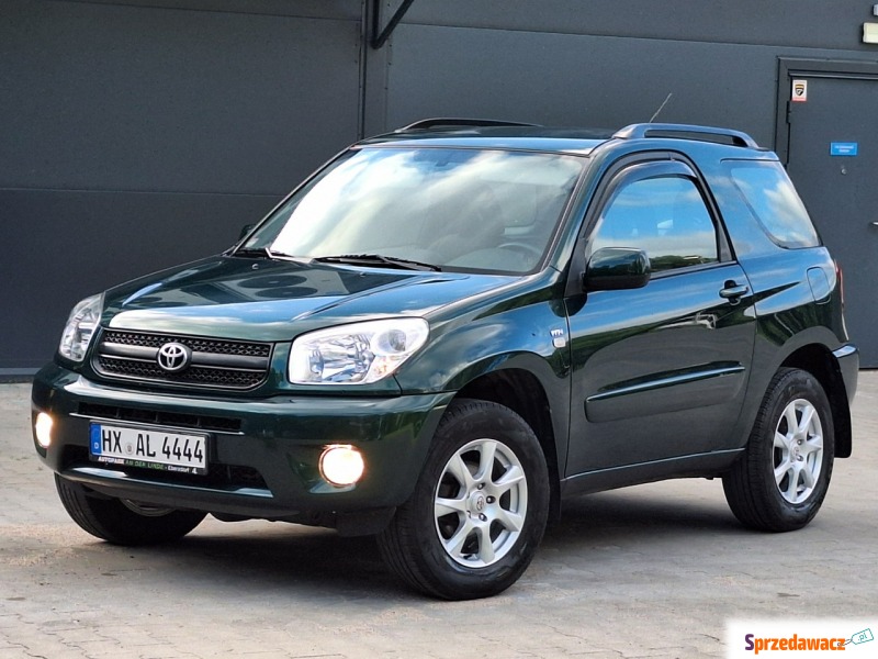 Toyota   SUV 2005,  2.0 benzyna - Na sprzedaż za 35 900 zł - Olsztyn