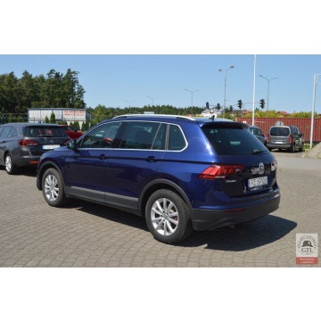 Volkswagen Tiguan 2019 benzyna - Na sprzedaż za 54 366 zł - Gdańsk - zdjęcie 3