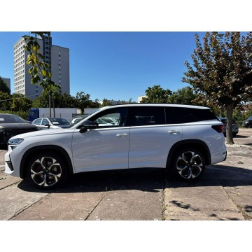 Skoda Kodiaq  SUV 2026,  2.0 benzyna, automat - Na sprzedaż za 206 080 zł - Warszawa - zdjęcie 3
