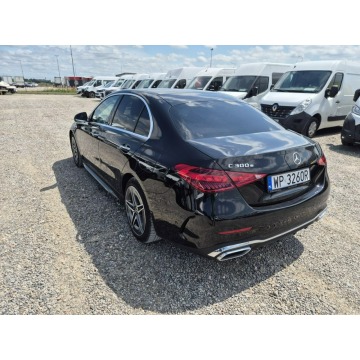 Mercedes - Benz C-klasa  Sedan/Limuzyna 2022,  2.0 benzyna, automat - Na sprzedaż za 129 150 zł - Komorniki - zdjęcie 4