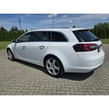Opel Insignia  Kombi 2013,  2.0 diesel - Na sprzedaż za 25 900 zł - Kutno - zdjęcie 12