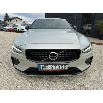 Volvo S60  Sedan/Limuzyna 2022,  2.0 benzyna, automat - Na sprzedaż za 155 800 zł - Pęcice - zdjęcie 6