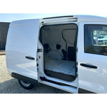 Renault  2022,  1.3 benzyna - Na sprzedaż za 61 377 zł - Pęcice - zdjęcie 10