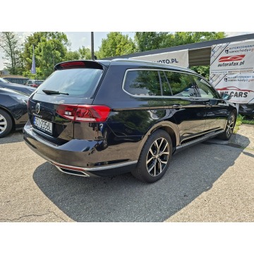 Volkswagen Passat  Kombi 2021,  2.0 diesel, automat - Na sprzedaż za 77 000 zł - Cieszyn - zdjęcie 11