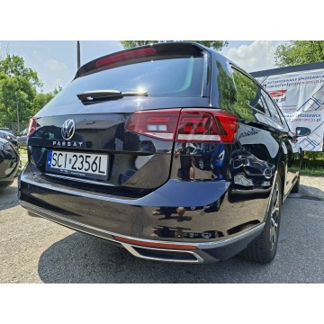 Volkswagen Passat  Kombi 2021,  2.0 diesel, automat - Na sprzedaż za 77 000 zł - Cieszyn - zdjęcie 12