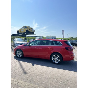 Opel Astra  Kombi 2013,  1.6 benzyna - Na sprzedaż za 23 900 zł - Słupsk - zdjęcie 4