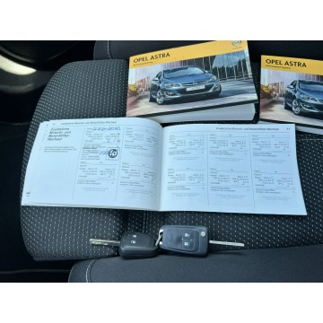 Opel Astra  Kombi 2013,  1.6 benzyna - Na sprzedaż za 23 900 zł - Słupsk - zdjęcie 12
