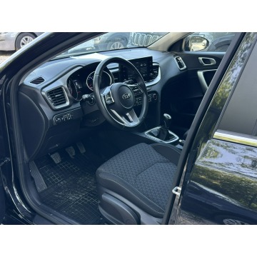 Kia Ceed  Hatchback 2020,  1.6 diesel - Na sprzedaż za 48 800 zł - Pęcice - zdjęcie 10