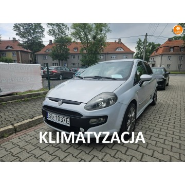Fiat Punto Evo - Klimatyzacja dwu strefowa / 6 Biegów / Komputer / 2 kpl. kół