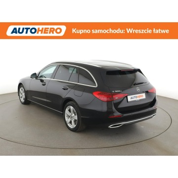 Mercedes - Benz C-klasa  Kombi 2022,  2.0 hybryda, automat - Na sprzedaż za 120 200 zł - Warszawa - zdjęcie 4
