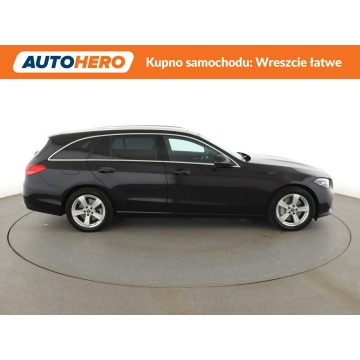 Mercedes - Benz C-klasa  Kombi 2022,  2.0 hybryda, automat - Na sprzedaż za 120 200 zł - Warszawa - zdjęcie 9