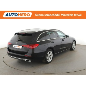 Mercedes - Benz C-klasa  Kombi 2022,  2.0 hybryda, automat - Na sprzedaż za 120 200 zł - Warszawa - zdjęcie 7