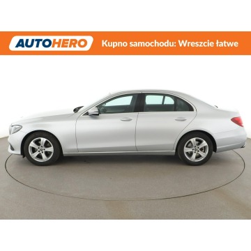 Mercedes - Benz E-klasa  Sedan/Limuzyna 2017,  2.0 benzyna, automat - Na sprzedaż za 83 400 zł - Warszawa - zdjęcie 2