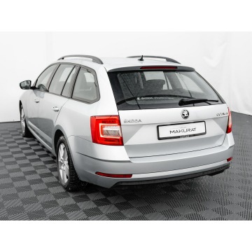 Skoda Octavia  Kombi 2020,  2.0 diesel, automat - Na sprzedaż za 47 810 zł - Gdańsk - zdjęcie 4