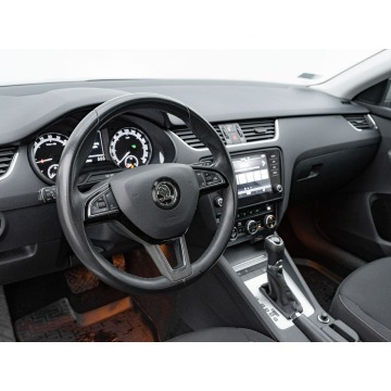 Skoda Octavia  Kombi 2020,  2.0 diesel, automat - Na sprzedaż za 47 810 zł - Gdańsk - zdjęcie 6