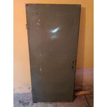 Solidne drzwi drewniane gospodarcze techniczne 180x84 pełne