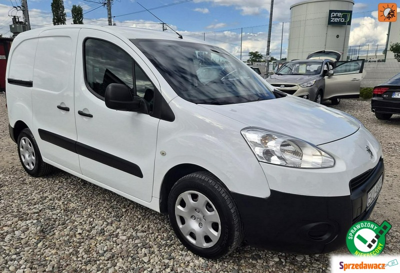 Peugeot Partner 2015,  1.6 diesel - Na sprzedaż za 23 247 zł - Kutno