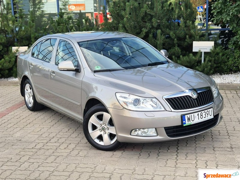 Skoda Octavia  Sedan/Limuzyna 2010,  1.2 benzyna, automat - Na sprzedaż za 17 999 zł - Warszawa