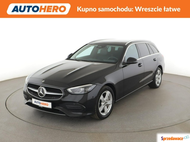 Mercedes - Benz C-klasa  Kombi 2022,  2.0 hybryda, automat - Na sprzedaż za 120 200 zł - Warszawa