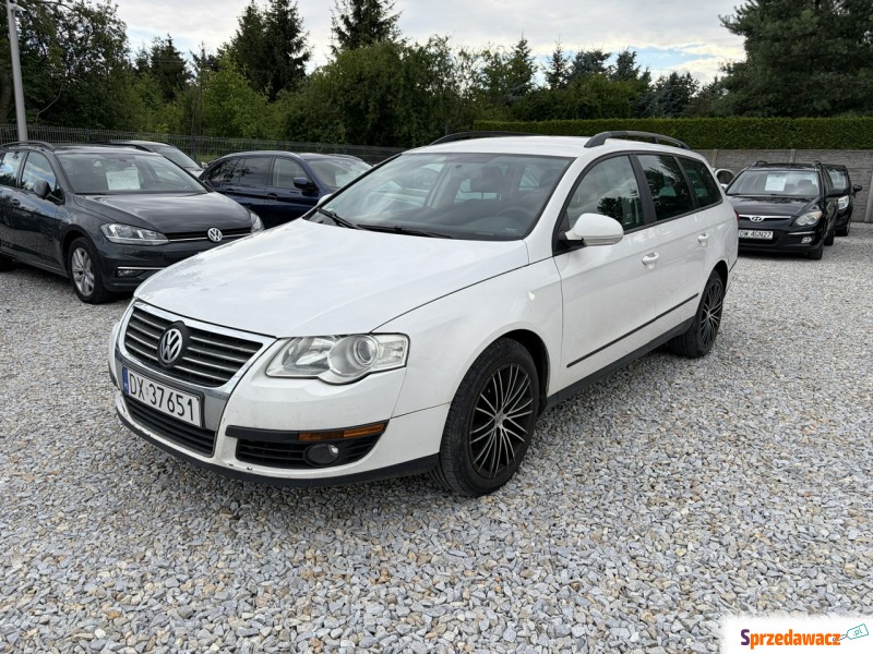Volkswagen Passat  Kombi 2010,  2.0 diesel, automat - Na sprzedaż za 14 900 zł - Wrocław