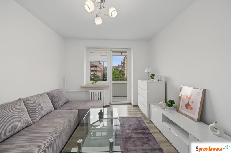 Mieszkanie jednopokojowe Częstochowa,   30 m2, trzecie piętro - Sprzedam