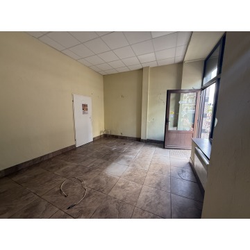 Na wynajem lokal handlowy przy Dubois! - Lokale użytkowe do w... - Wrocław - zdjęcie 2