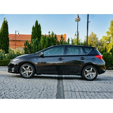 Toyota Auris  Hatchback 2013,  1.6 benzyna - Na sprzedaż za 38 000 zł - Sadlno - zdjęcie 5