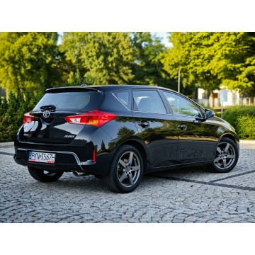 Toyota Auris  Hatchback 2013,  1.6 benzyna - Na sprzedaż za 38 000 zł - Sadlno - zdjęcie 6