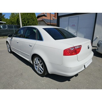 Seat Exeo  Sedan/Limuzyna 2010,  2.0 benzyna - Na sprzedaż za 23 500 zł - Gdów - zdjęcie 8