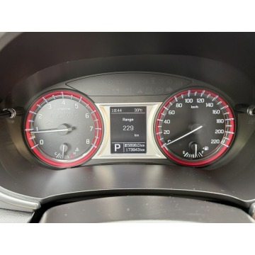 Suzuki Vitara  SUV 2017,  1.4 benzyna, automat - Na sprzedaż za 56 900 zł - Kotarwice - zdjęcie 6