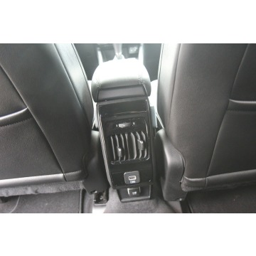 Jeep Compass  SUV 2024,  2.0 benzyna, automat - Na sprzedaż za 105 999 zł - Nysa - zdjęcie 12