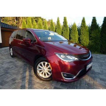 Chrysler Pacifica  Minivan/Van 2018,  3.7 benzyna+LPG, automat - Na sprzedaż za 69 900 zł - Szydłowo - zdjęcie 3