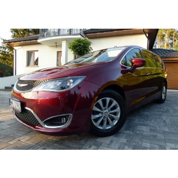 Chrysler Pacifica  Minivan/Van 2018,  3.7 benzyna+LPG, automat - Na sprzedaż za 69 900 zł - Szydłowo - zdjęcie 9