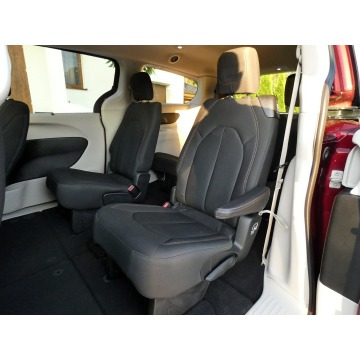 Chrysler Pacifica  Minivan/Van 2018,  3.7 benzyna+LPG, automat - Na sprzedaż za 69 900 zł - Szydłowo - zdjęcie 10