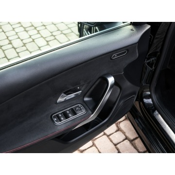 Mercedes - Benz A-klasa  Hatchback 2019,  1.3 benzyna, automat - Na sprzedaż za 83 900 zł - Nowy Sącz - zdjęcie 10