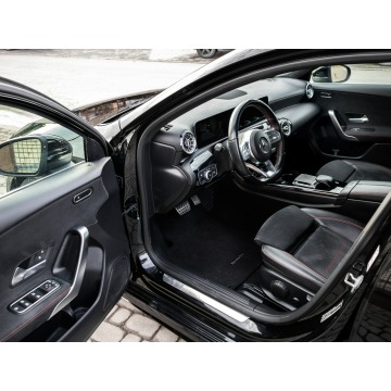 Mercedes - Benz A-klasa  Hatchback 2019,  1.3 benzyna, automat - Na sprzedaż za 83 900 zł - Nowy Sącz - zdjęcie 12