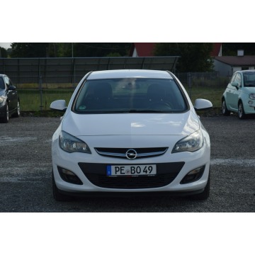 Opel Astra  Hatchback 2013,  1.4 benzyna - Na sprzedaż za 19 900 zł - Majdan Sieniawski - zdjęcie 2