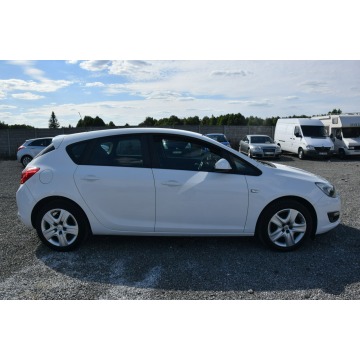 Opel Astra  Hatchback 2013,  1.4 benzyna - Na sprzedaż za 19 900 zł - Majdan Sieniawski - zdjęcie 10