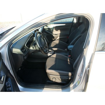 Ford Focus  Kombi 2019,  1.5 diesel - Na sprzedaż za 37 999 zł - Zielenin - zdjęcie 6