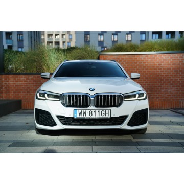 BMW Seria 5  Kombi 2023,  2.0 benzyna, automat - Na sprzedaż za 157 700 zł - Kraków - zdjęcie 6
