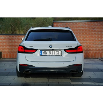 BMW Seria 5  Kombi 2023,  2.0 benzyna, automat - Na sprzedaż za 157 700 zł - Kraków - zdjęcie 8