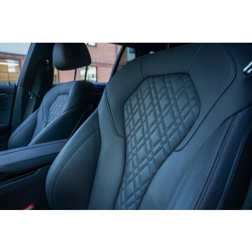 BMW Seria 5  Kombi 2023,  2.0 benzyna, automat - Na sprzedaż za 157 700 zł - Kraków - zdjęcie 11